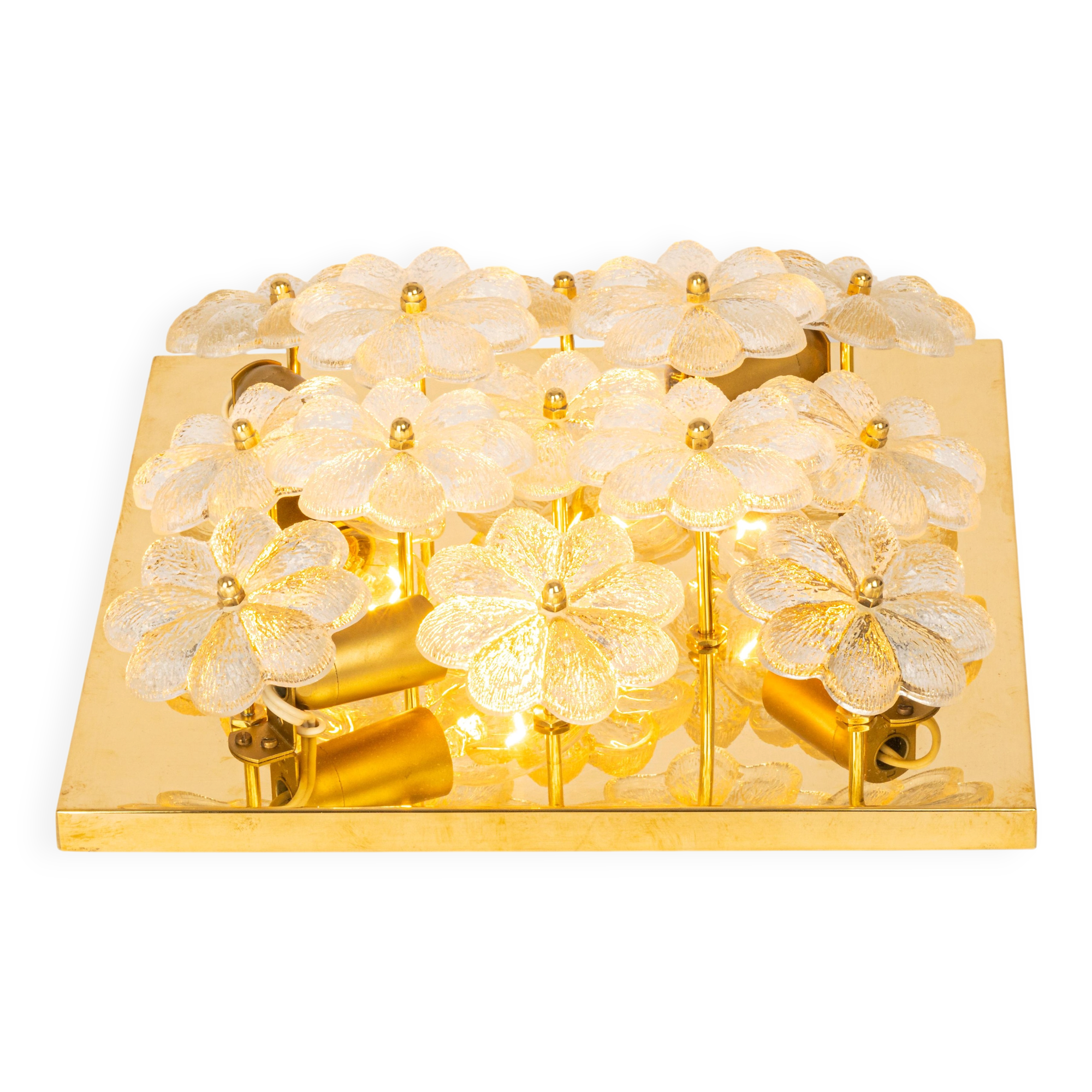 Magnificent small wall lamp/ceiling fixture in glass in the shape of a flower E. Palme, Germany.