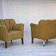 Années 1960, paire de fauteuils danois, laine d'ameublement verte, pieds en frêne.