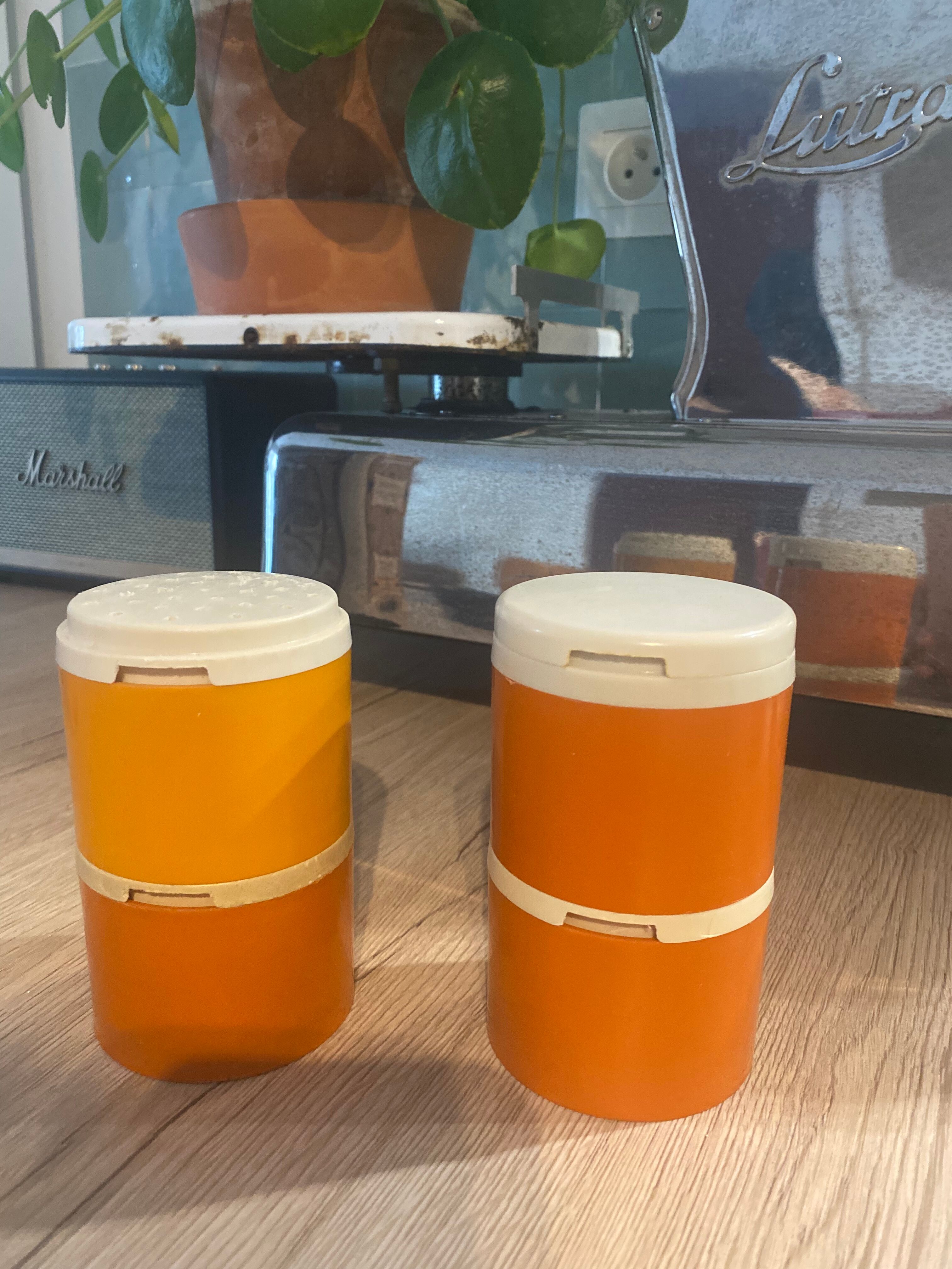 Tupperware 70' Orange Spice Tower