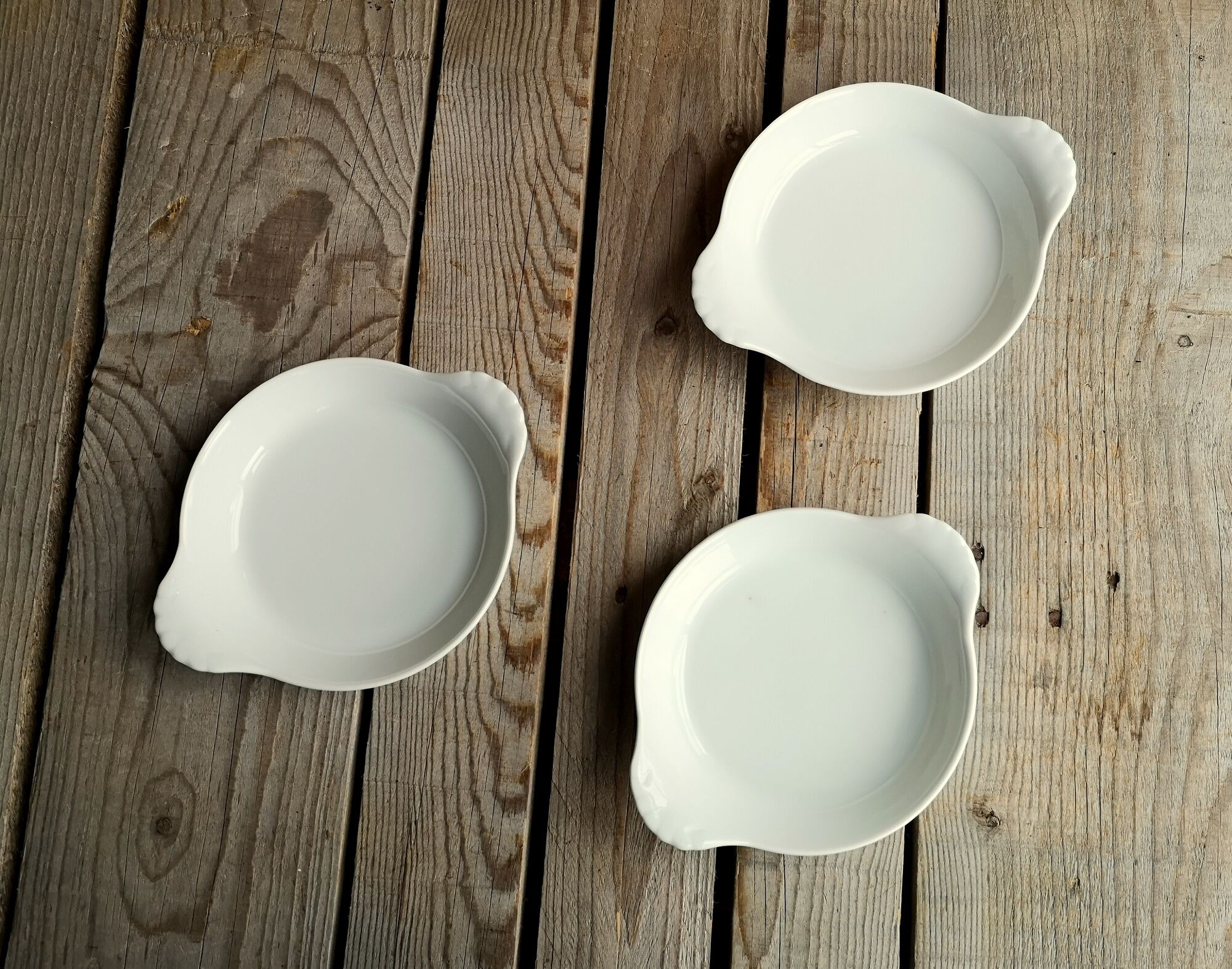 3 Small Round Dishes in White Porcelain Pillivuyt