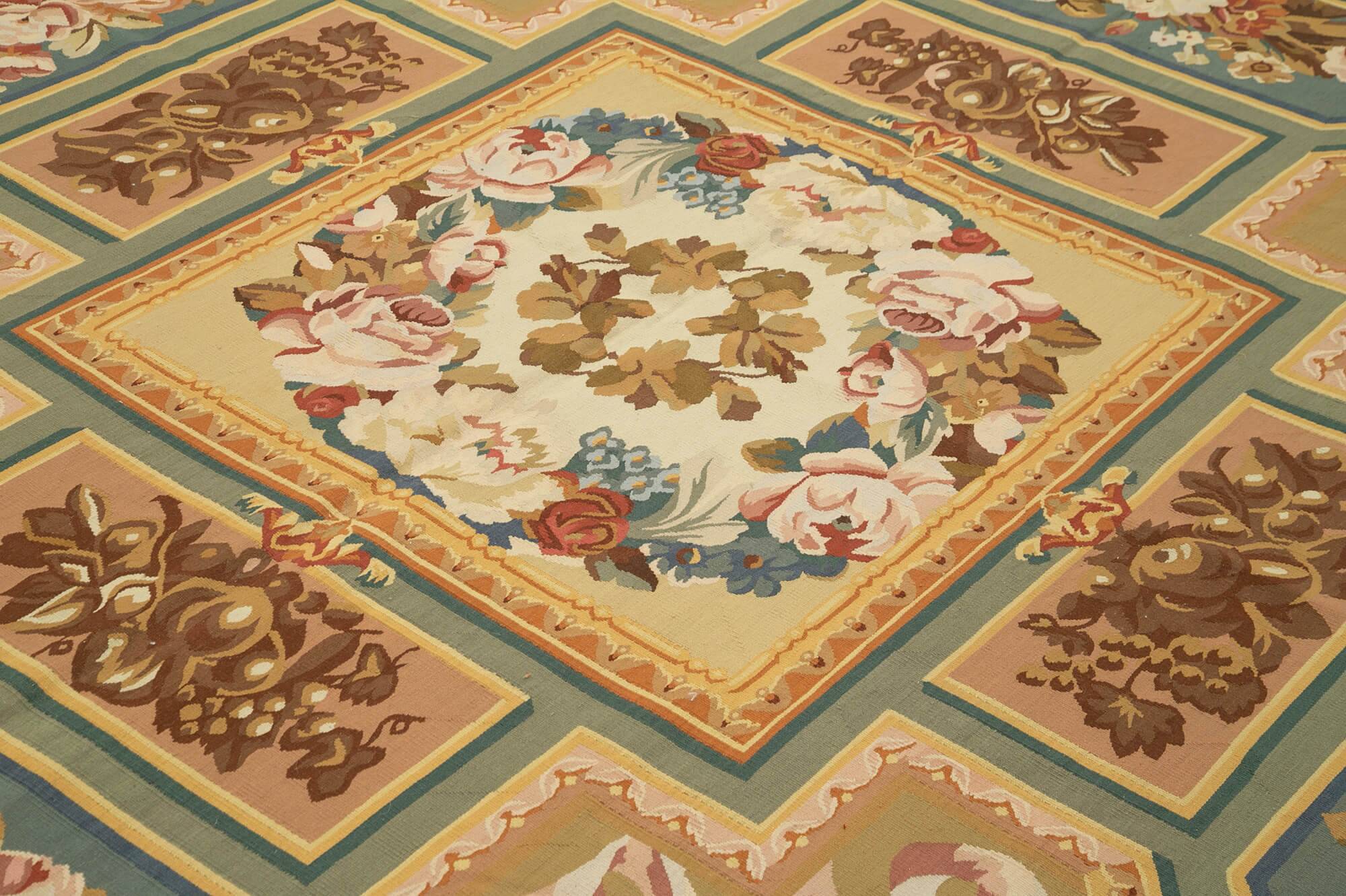 Handmade European Vintage Aubusson Kilim 281 cm x 364 cm