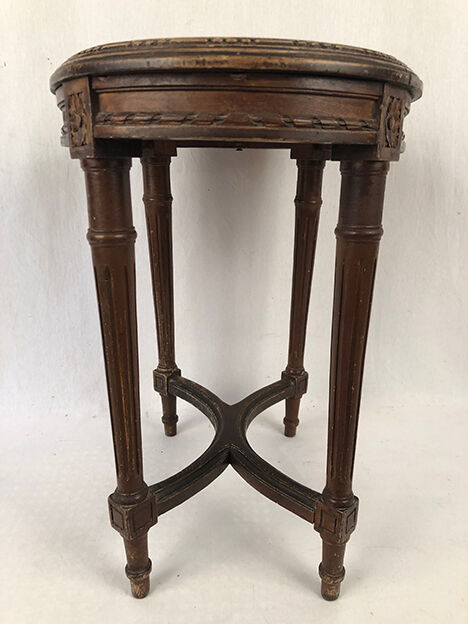 Stool in varnished natural wood Louis XVI style