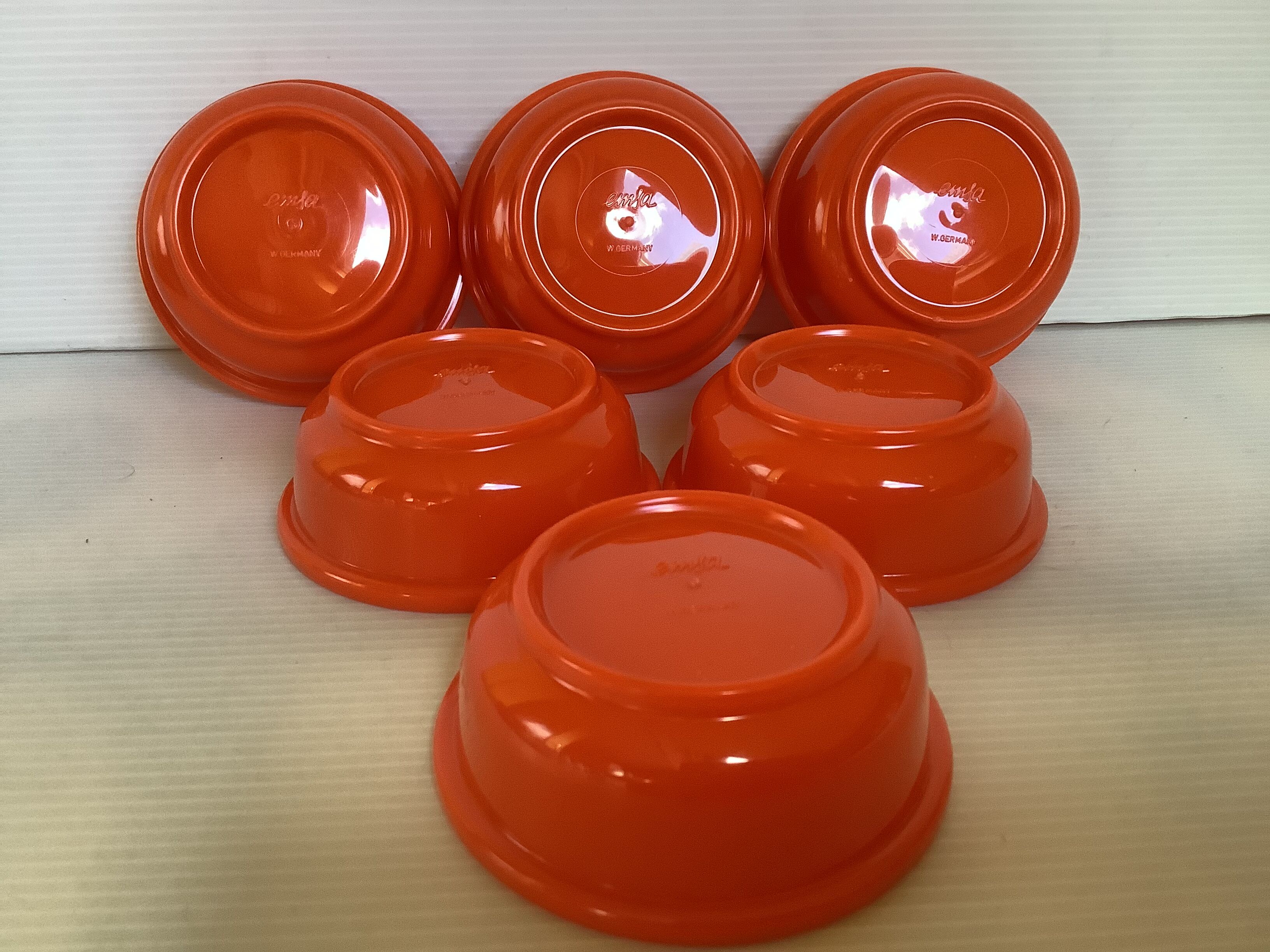 Servant flower with 6 orange cups Emsa