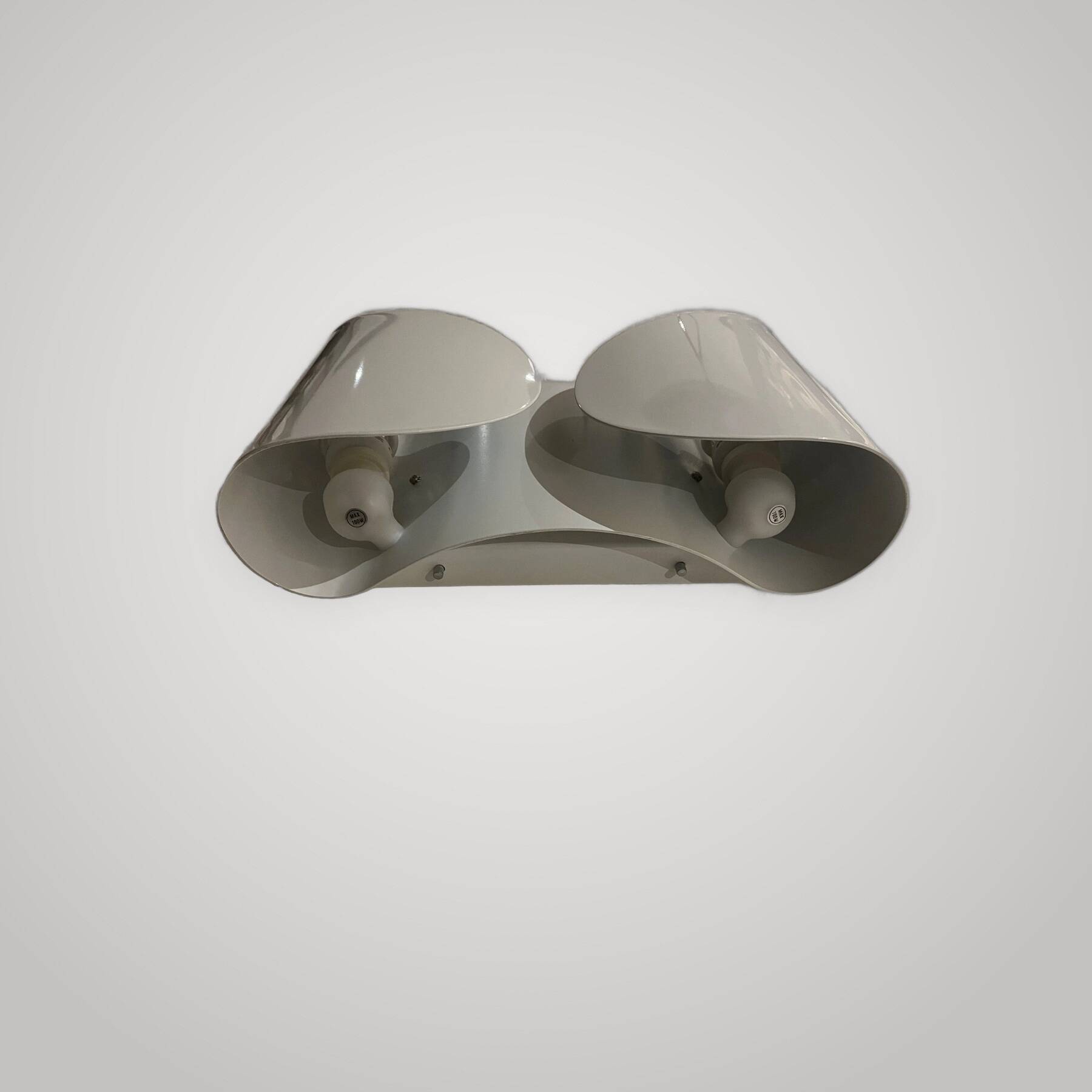 white Flos wall light model Foglio