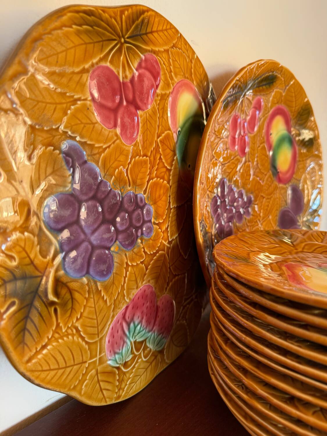 Old barbotine dessert service