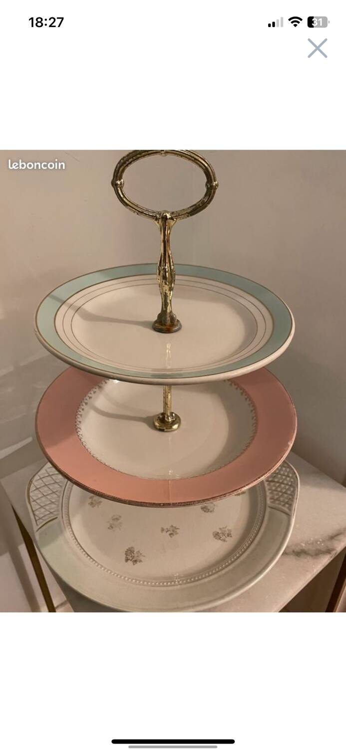 Serviteur muet / plateaux etage vintage