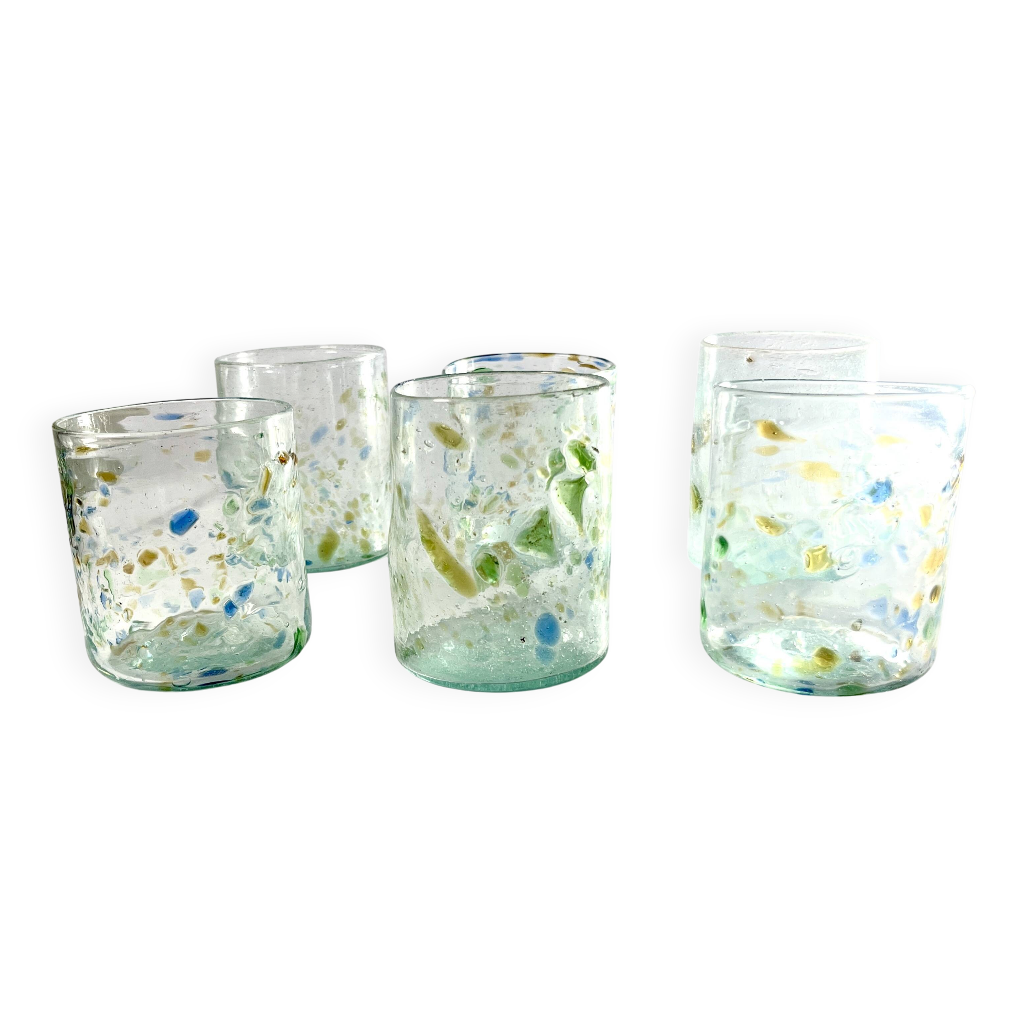 Verres à eau mouchetés multicolores