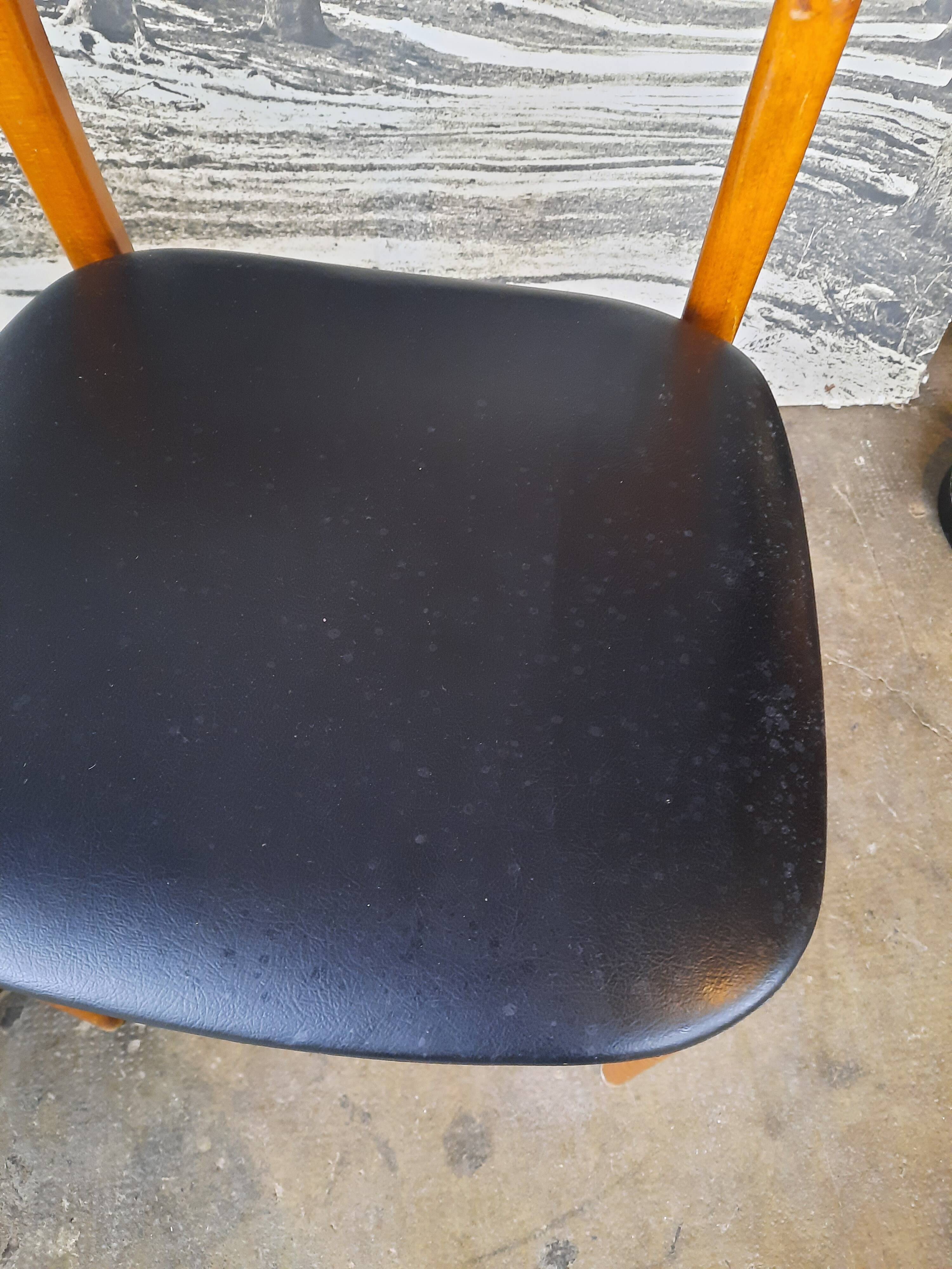 Set of 4 vintage Scandinavian chairs with Skaï seat
