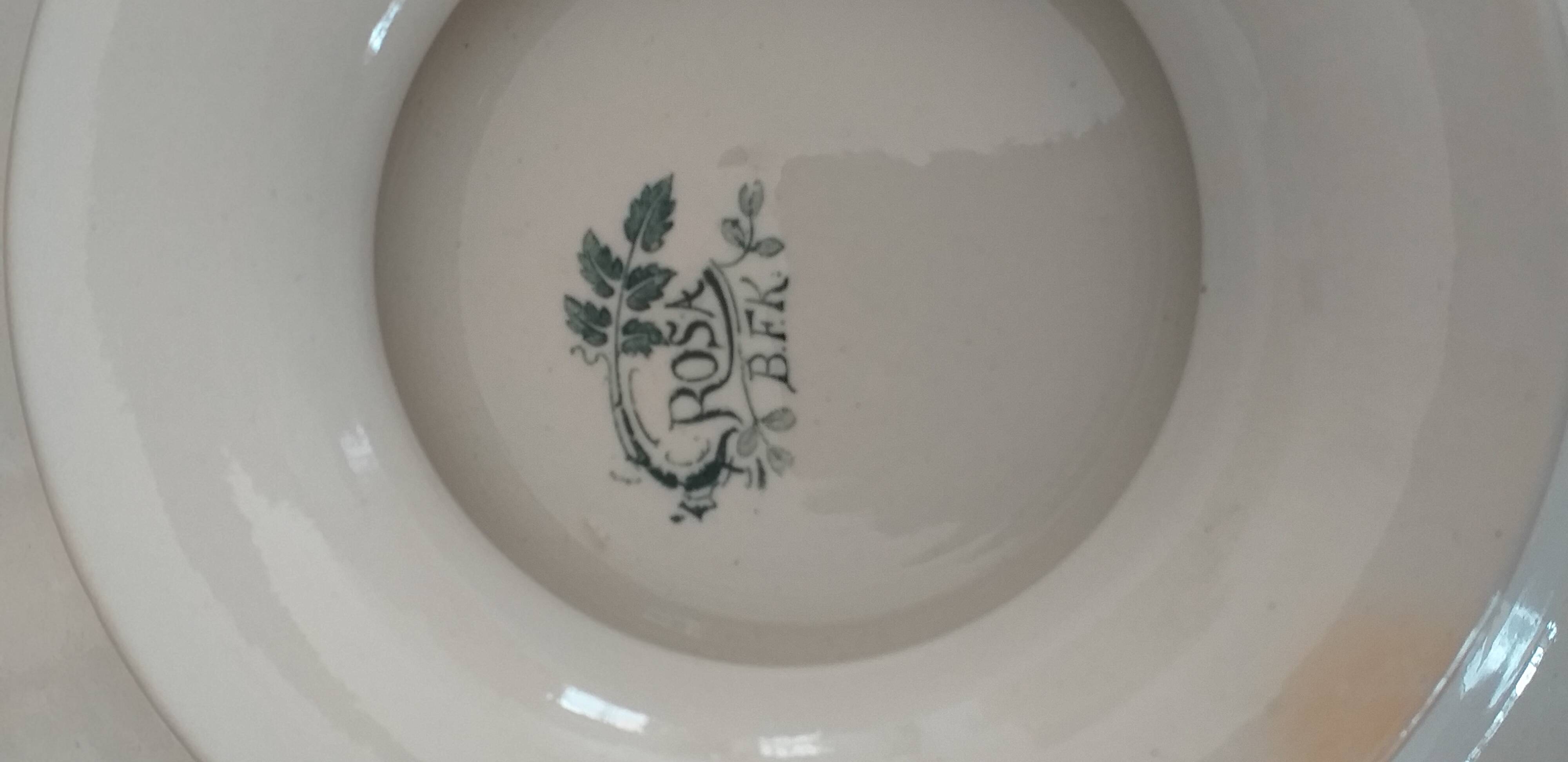 Set of 5 pieces in Belgian porcelain Boch Frères Kéramis model Rosa