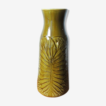 Vase gien années 60 en barbotine vert olive