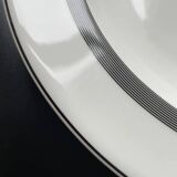 1 Porcelain dish 28 cm Wedgwood x Vera Wang “Cosmos” collection