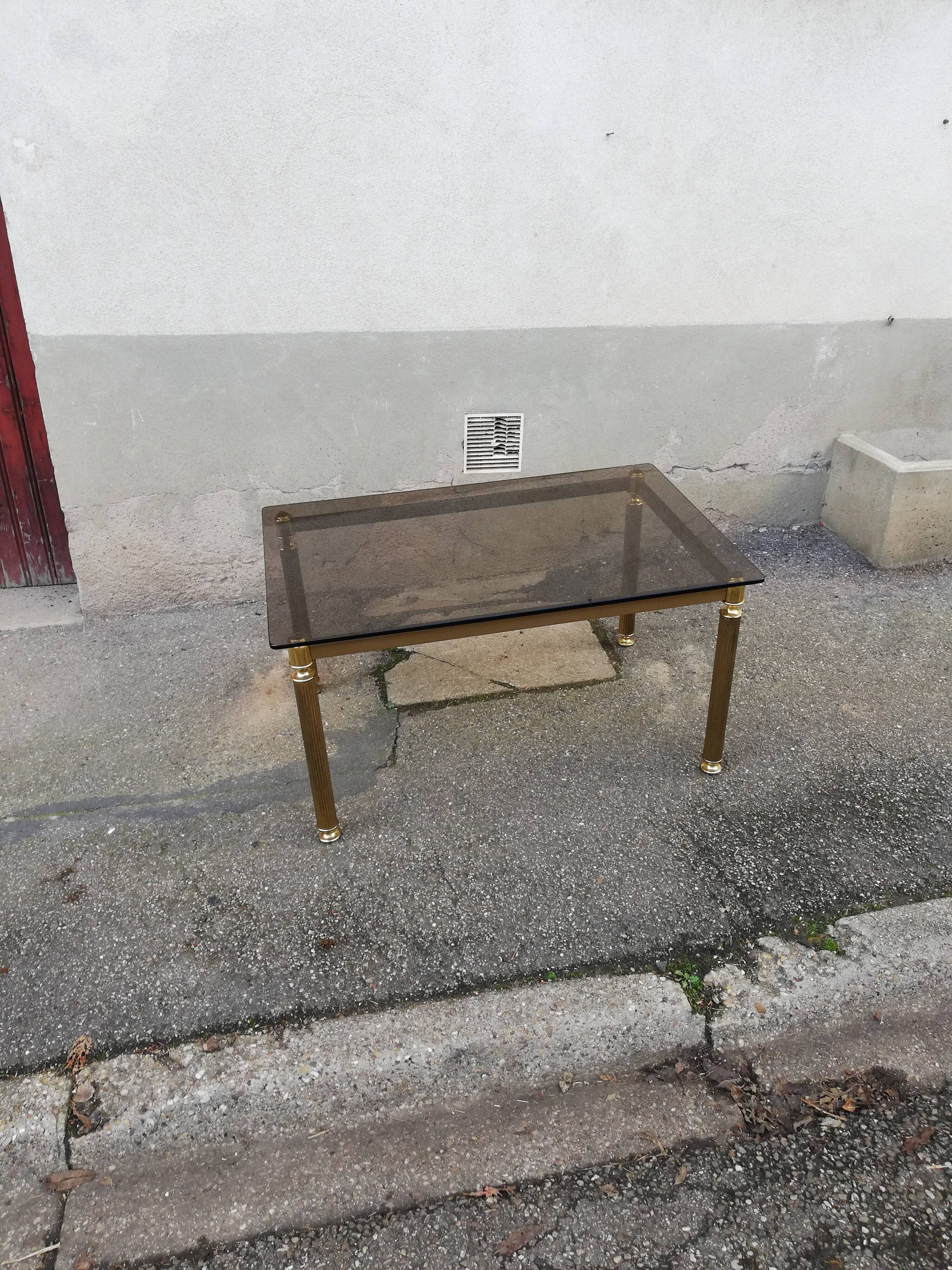 Table basse vintage laiton et verre fumé marron