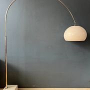 Vintage Guzzini Space Age arc floor lamp with white mushroom shade and marble base