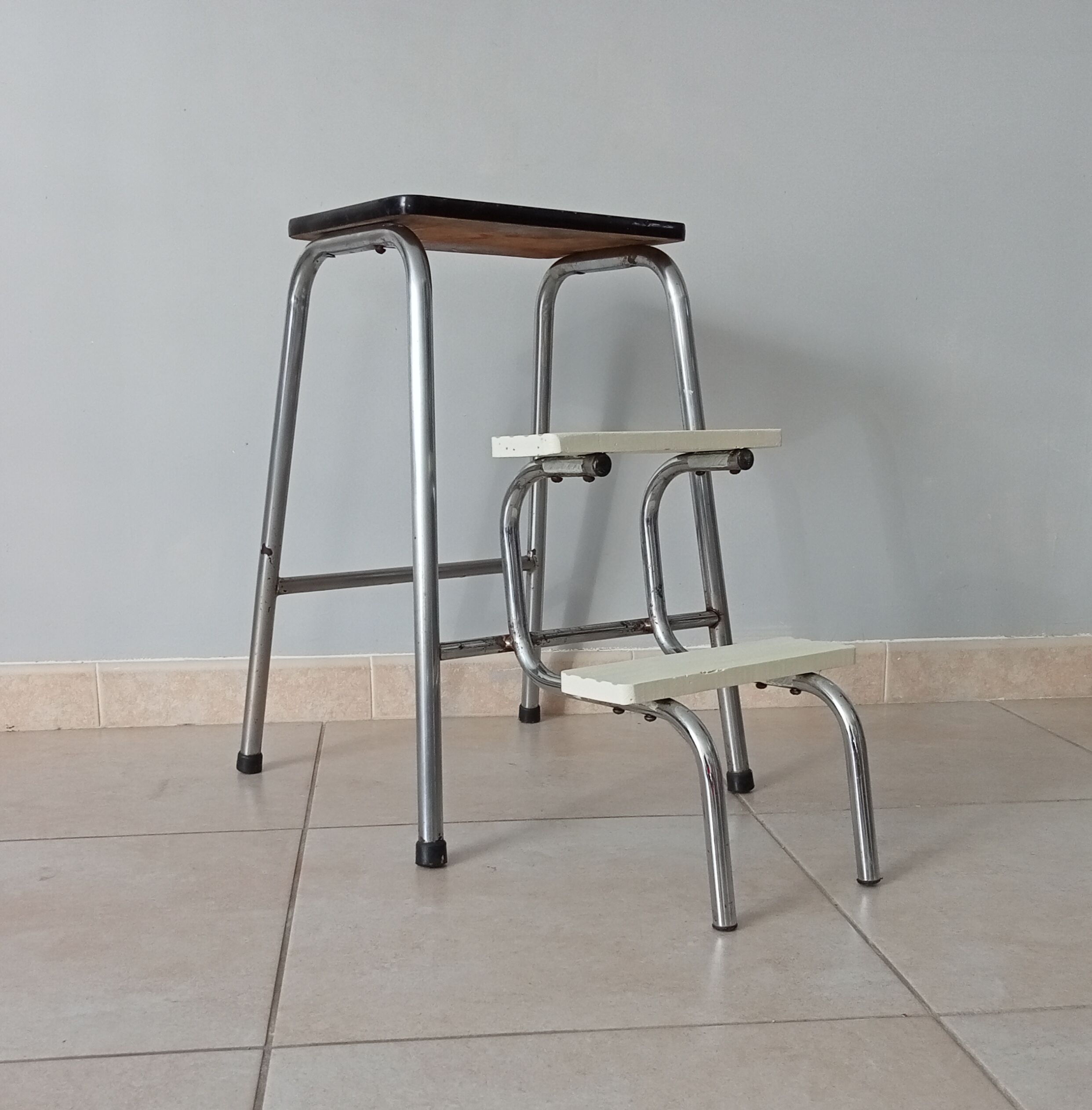 Vintage folding stepladder 60s