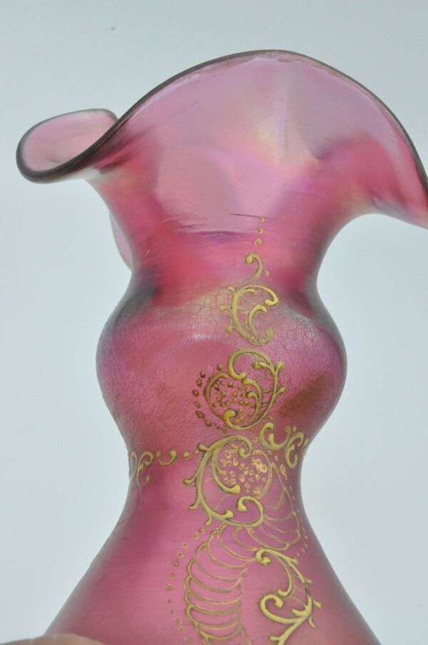 Ancienne paire de vases pâte de verre réhaussée d'émail doré décor art nouveau