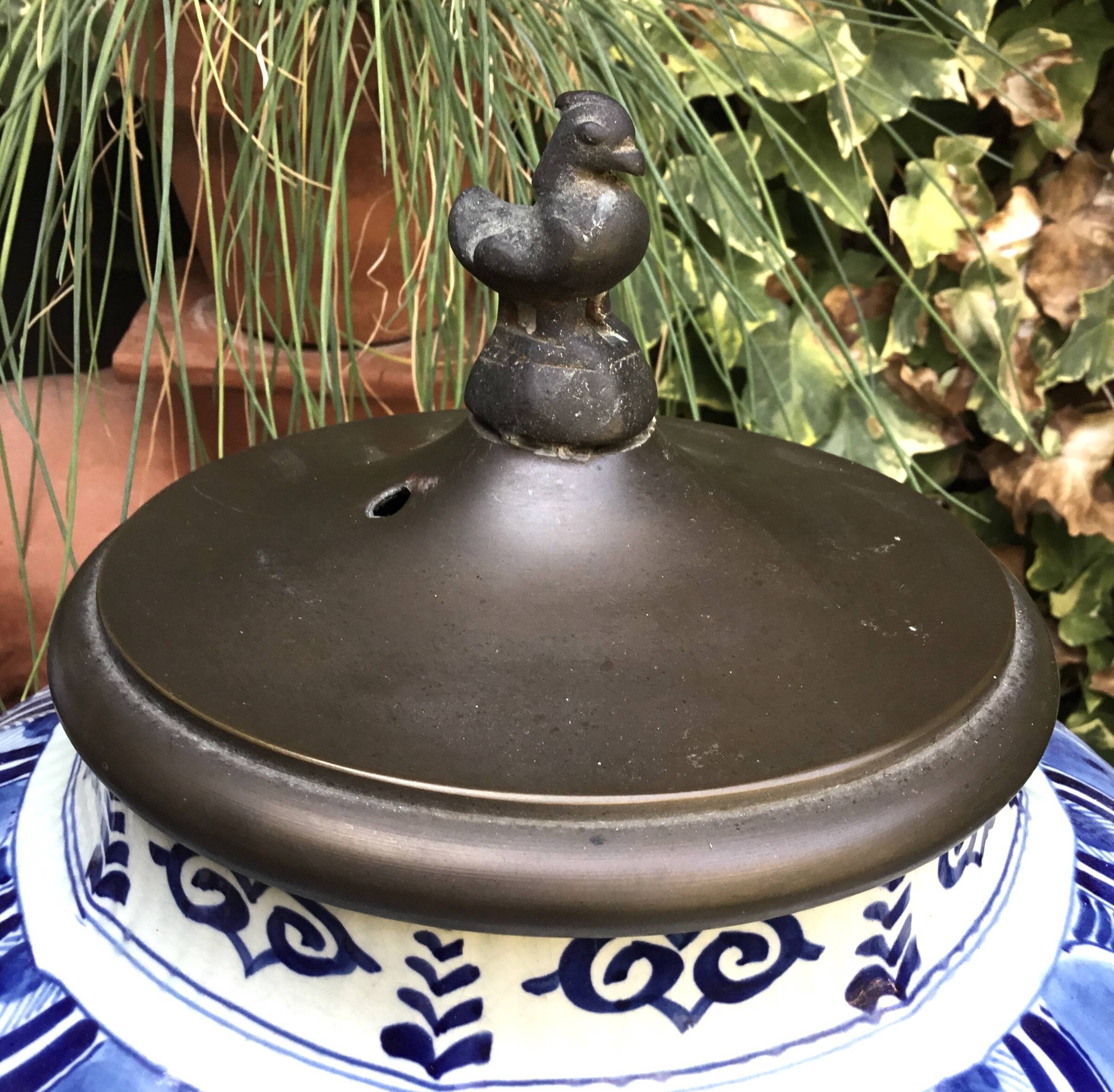 Delft. Important potiche in earthenware with blue and white decoration.