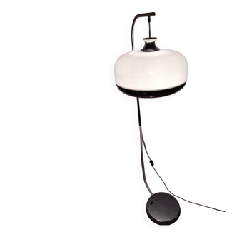 Mid-Century floor lamp from the 1950s in black and white, made of metal and wood, with a wide shade.