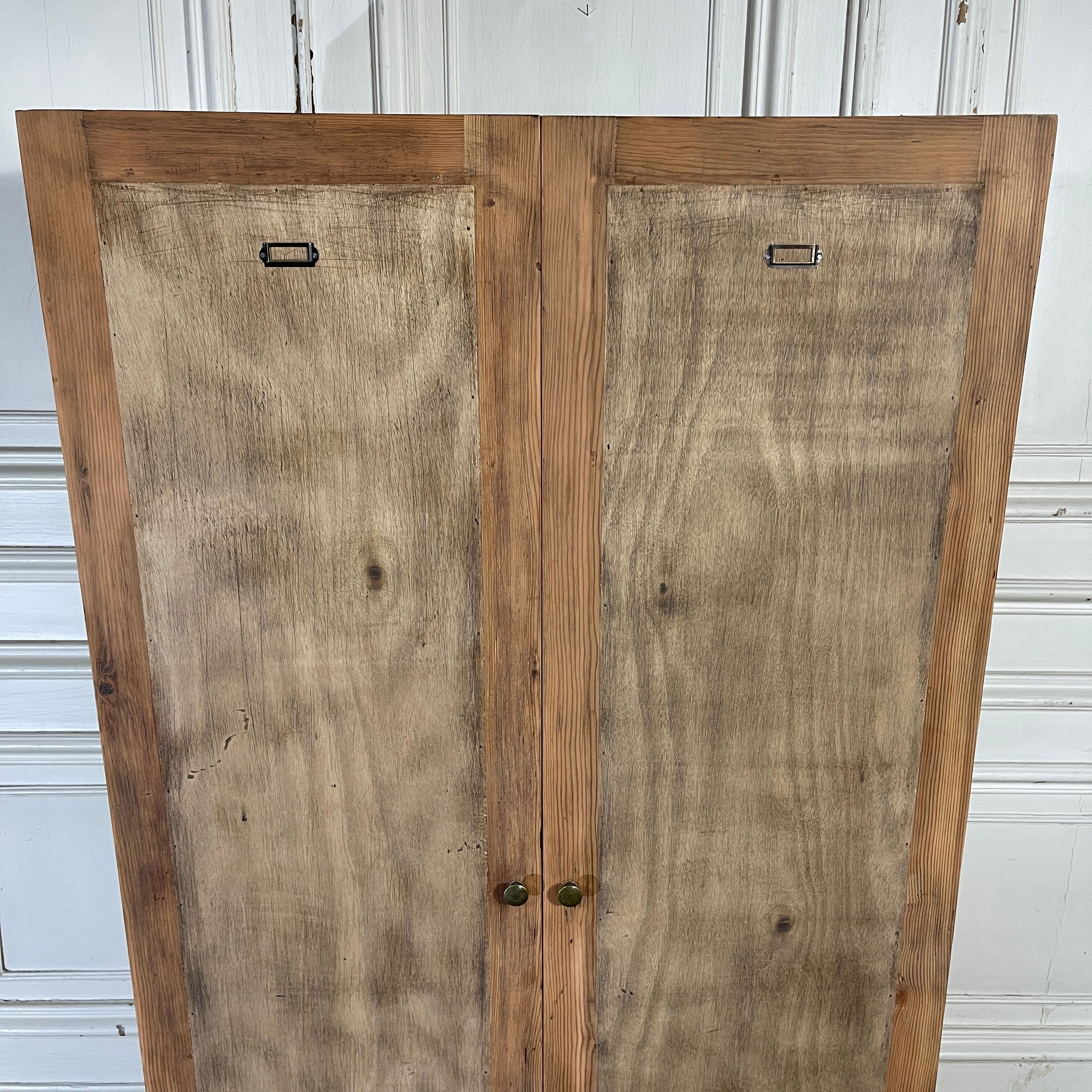 Wardrobe spirit wardrobe in raw wood