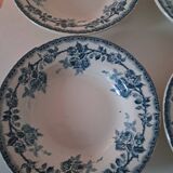 Plates crown of roses. Iron earth