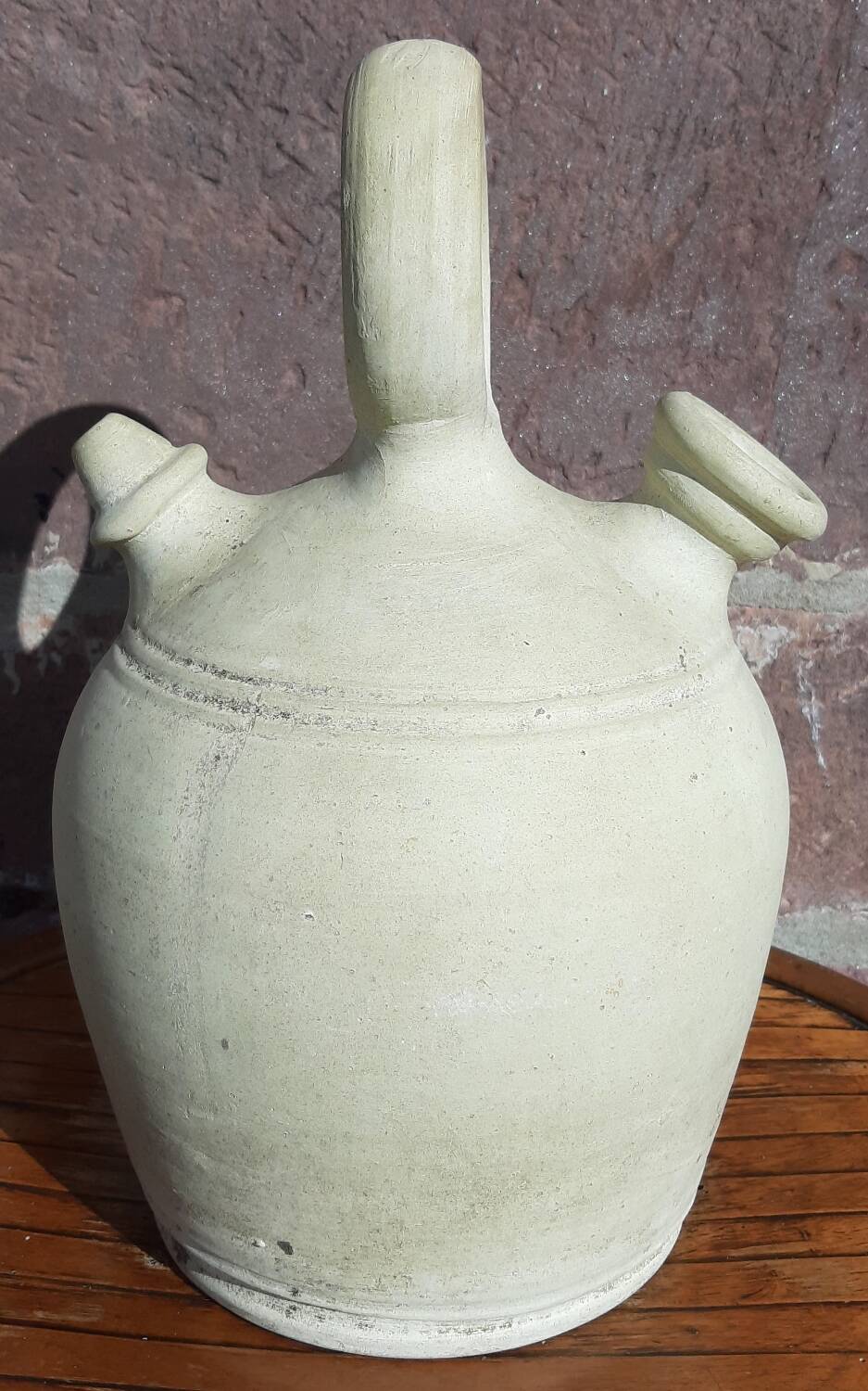 Gargoulette, cruche à eau ou "cantaro" en terre cuite. (Espagne)