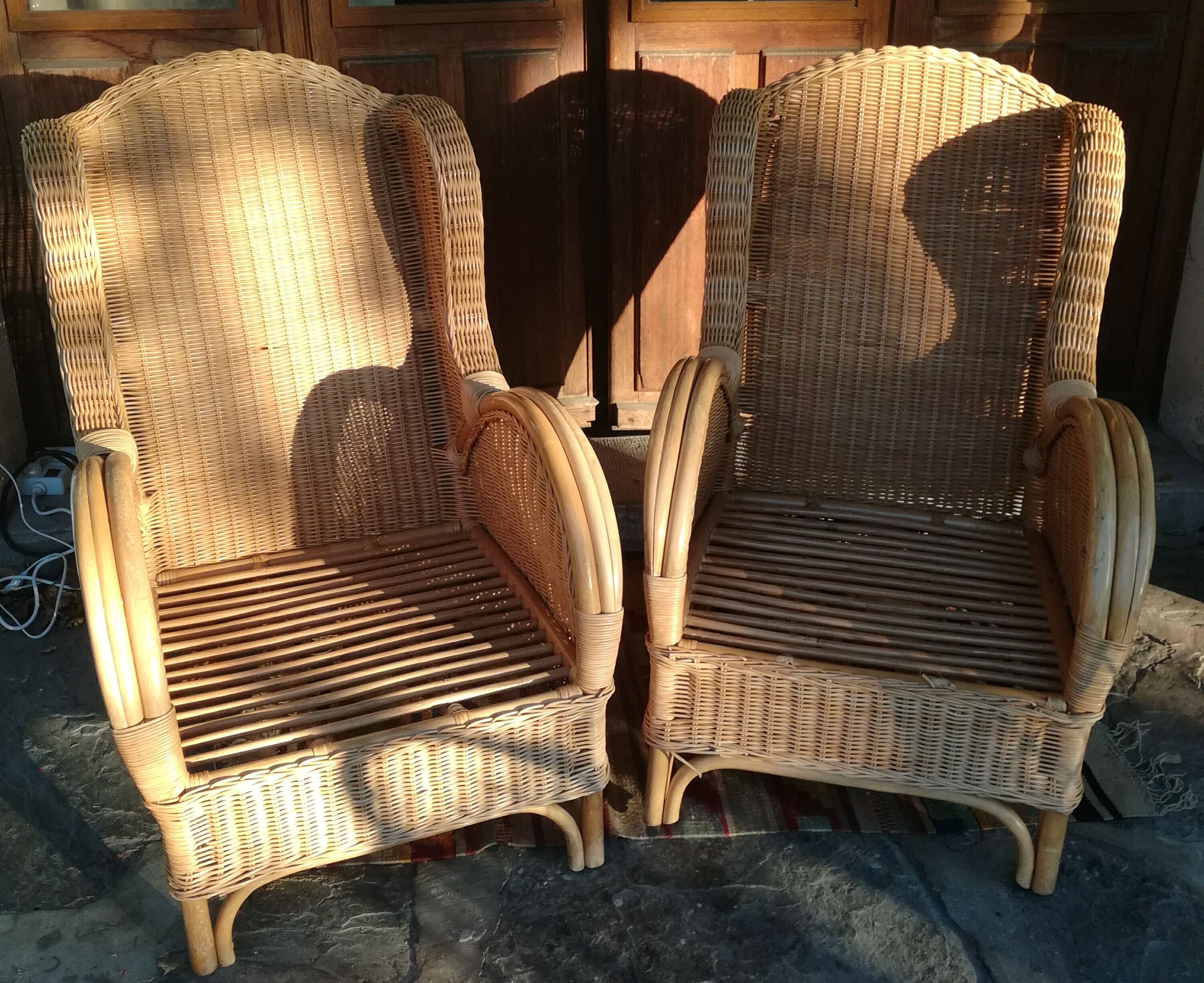Paire de fauteuils en rotin