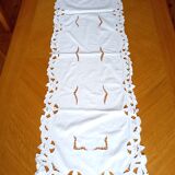 Tablecloth embroidered table runner