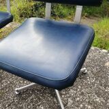 Set of 4 1970s hairdresser chairs in Space Age style.