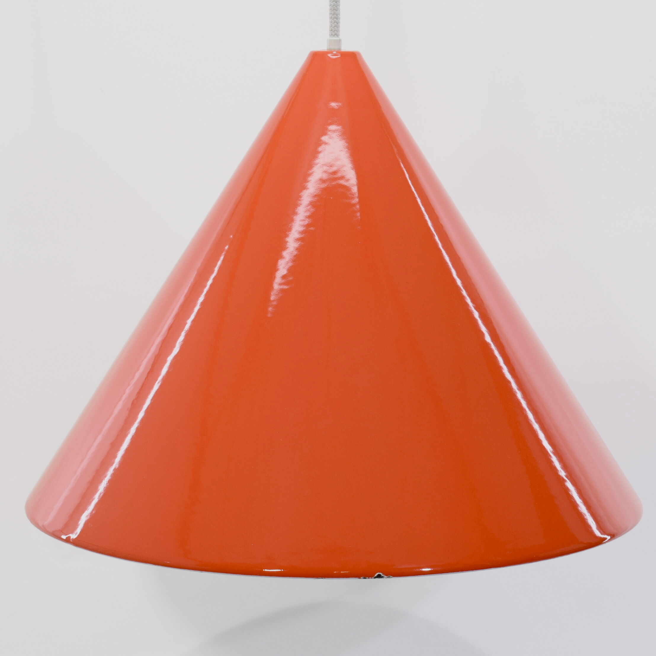 Arne Jacobsen's hanging lamp for Louis Poulsen