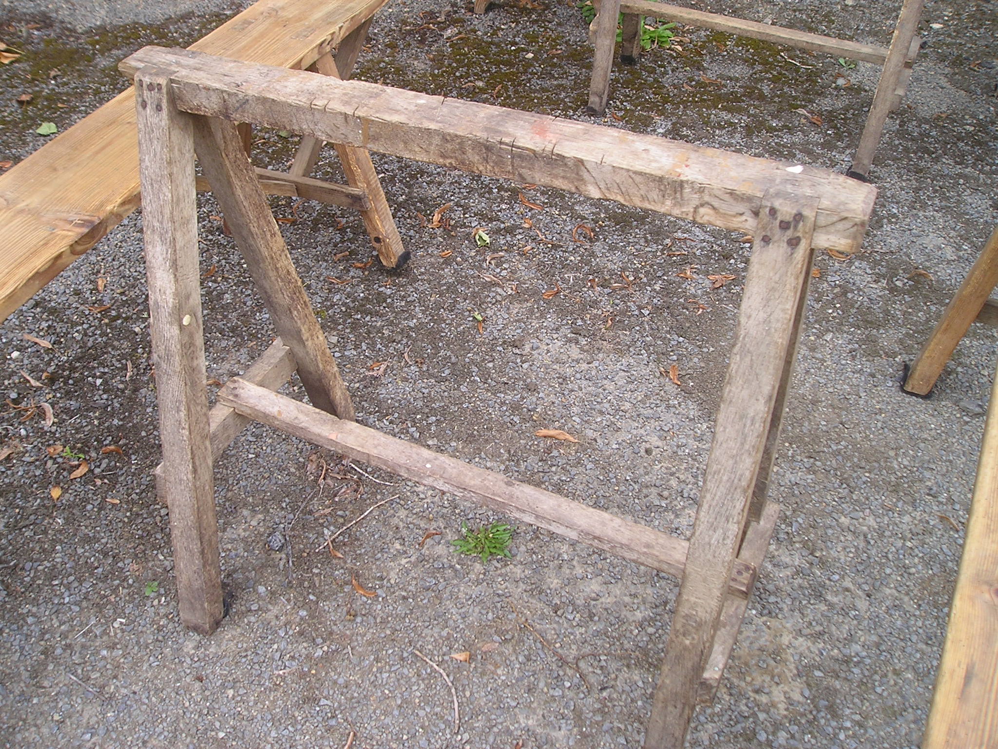 Rustic tray table with 2 trestles and 2 benches