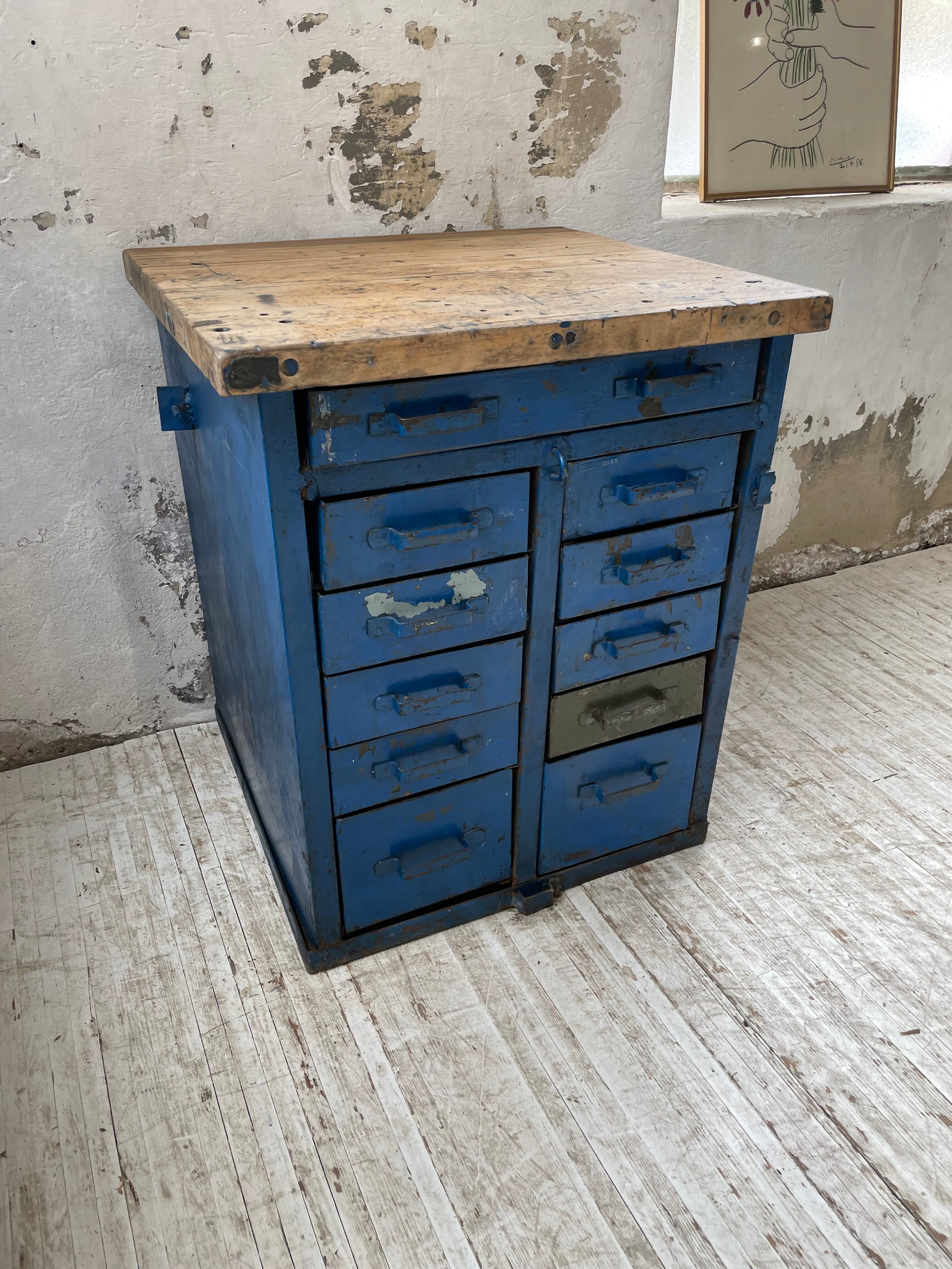 Meuble établi rangement militaire industriel bleu