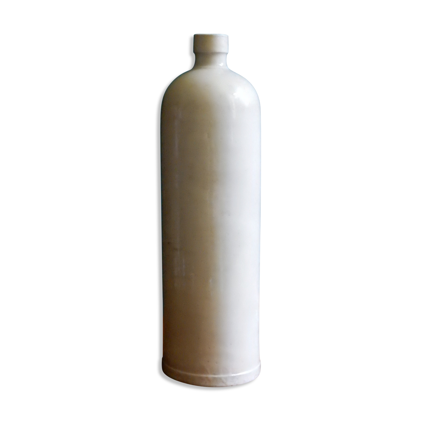 Enamelled white stoneware bottle