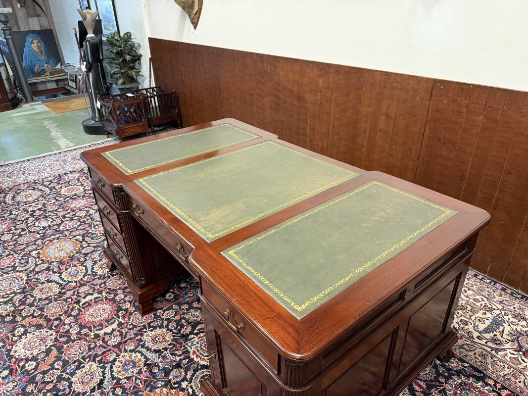 English Chesterfield desk with green leather