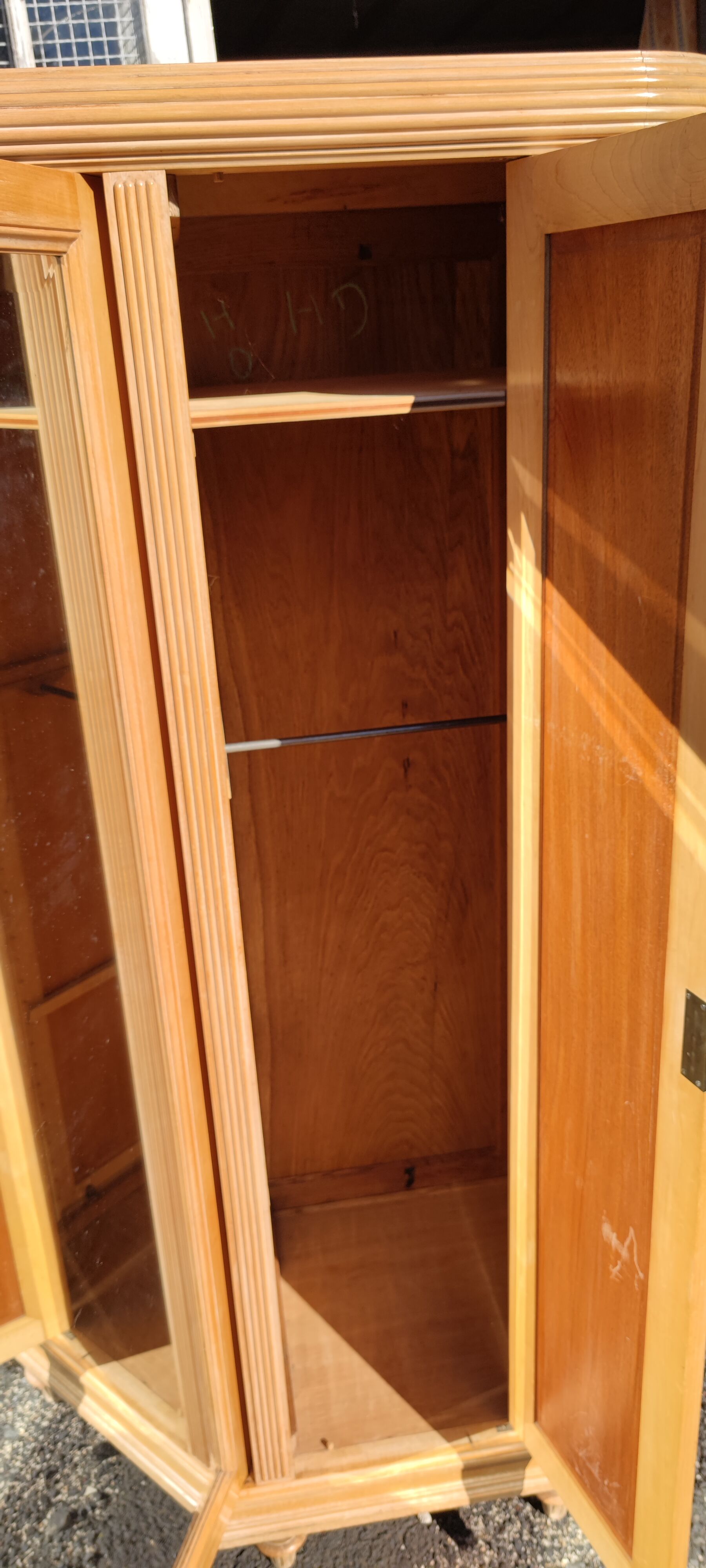 Low cabinet 1930