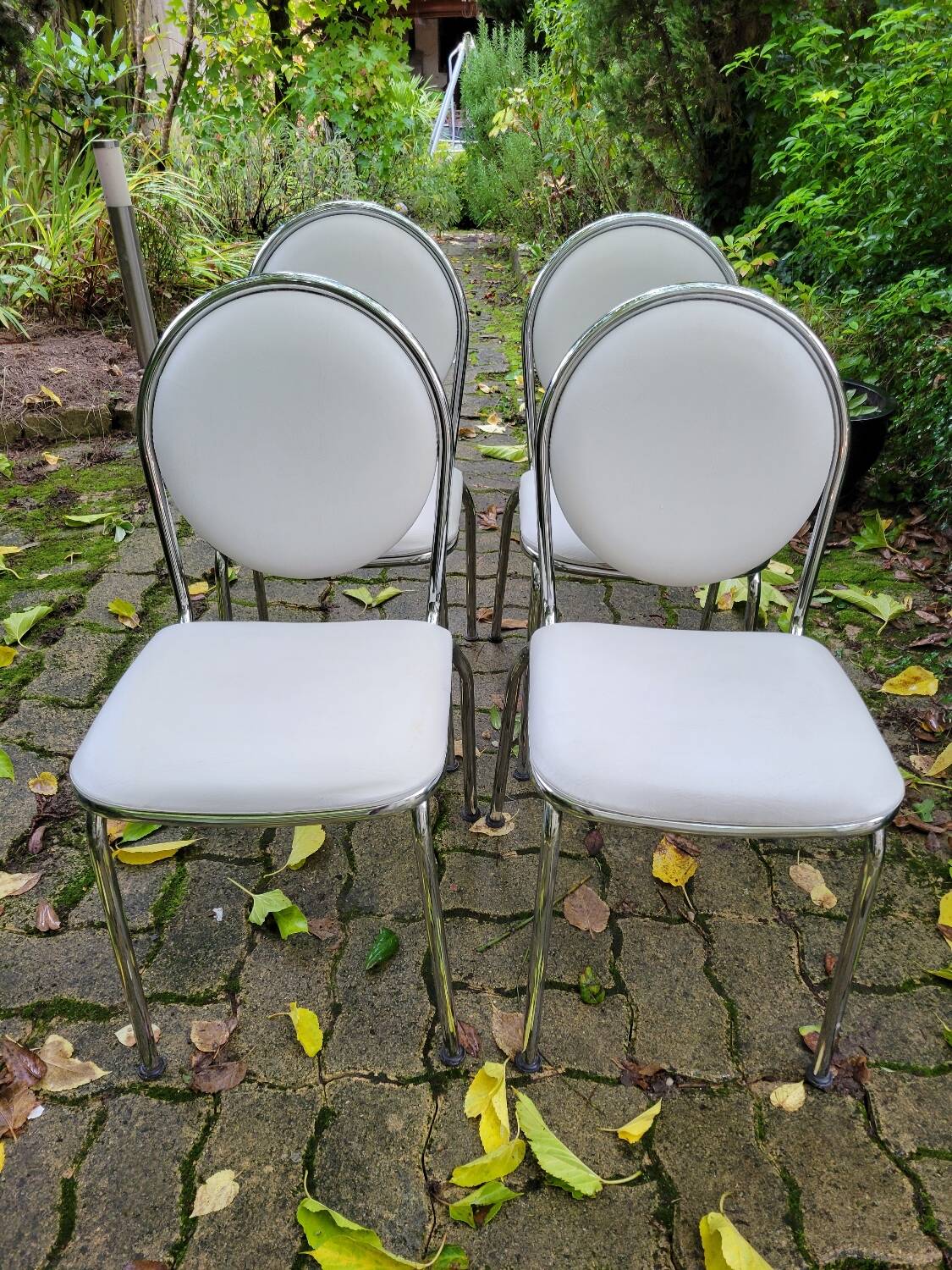 4 skai chairs