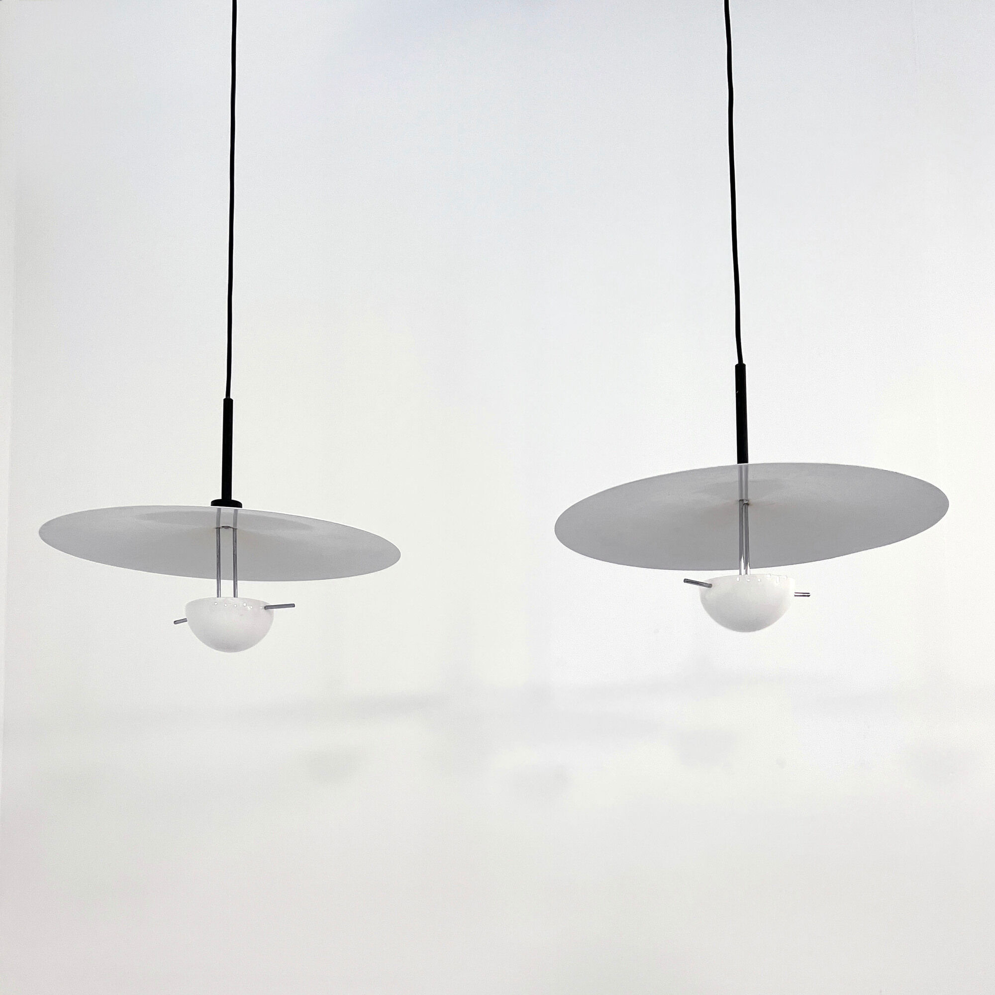 Suspension Nara 462 by Vico Magistretti for Oluce, 1980