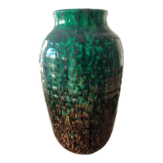 Accolay Vase