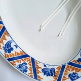 Oval plate Moulin des Loups Canada blue and orange, 1920-40