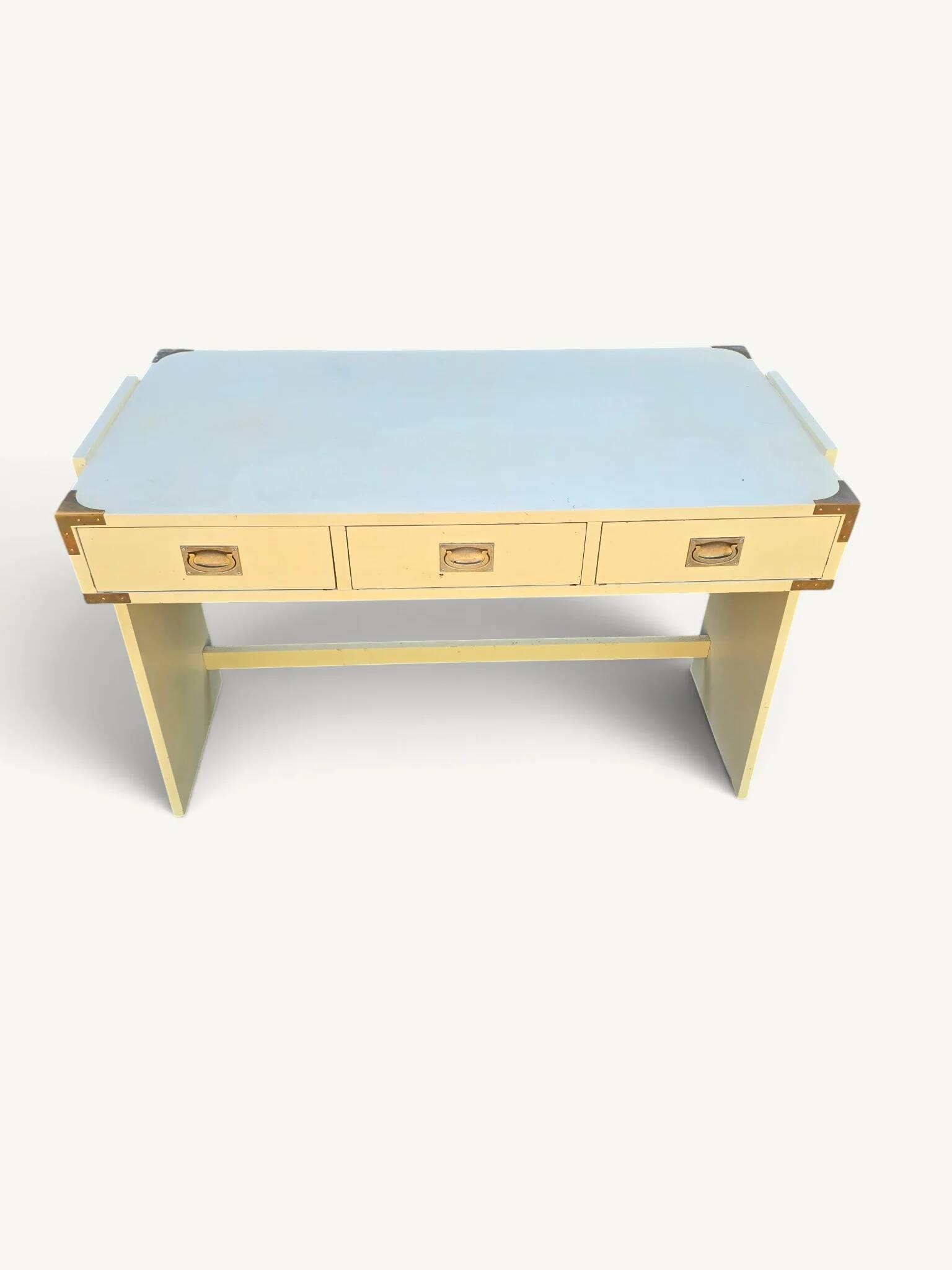 Bureau vintage campagne bois crème et laiton