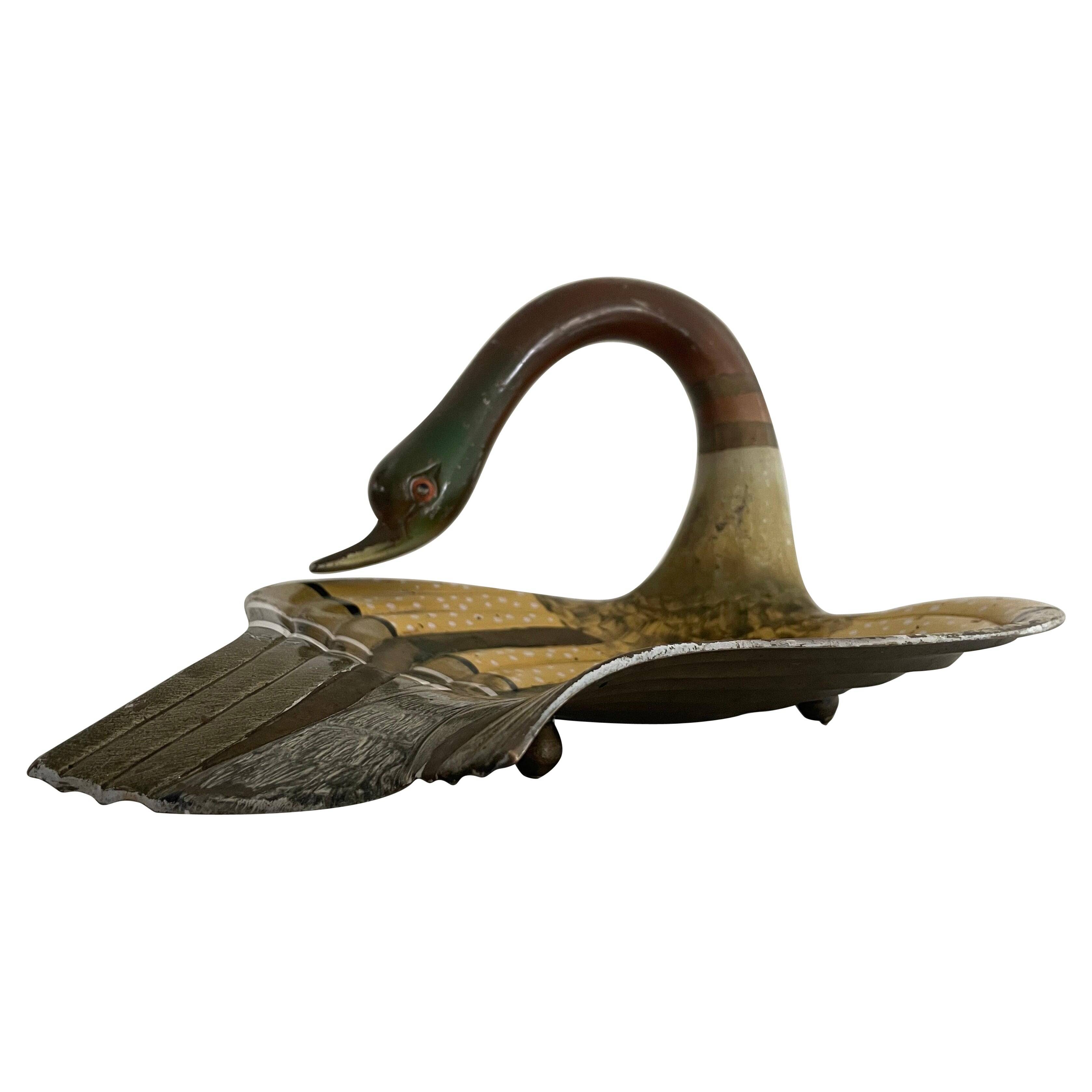 Adorable decorative centrepiece sculpture in the shape of a brass duck, 1970s, Germany.