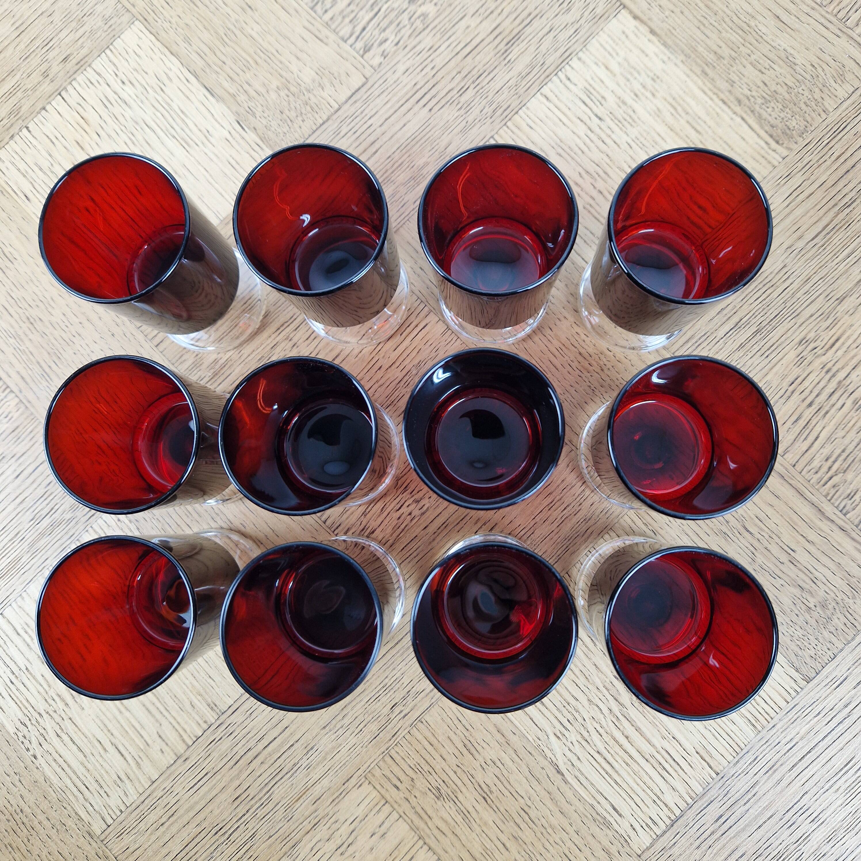 12 vintage Luminarc glasses in ruby red.