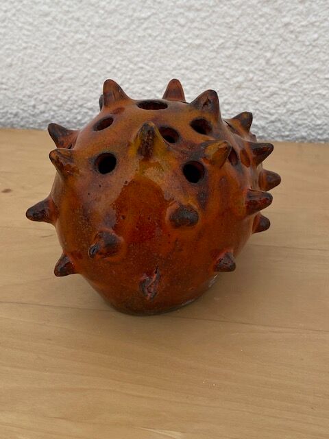 Vase pique flower hedgehog