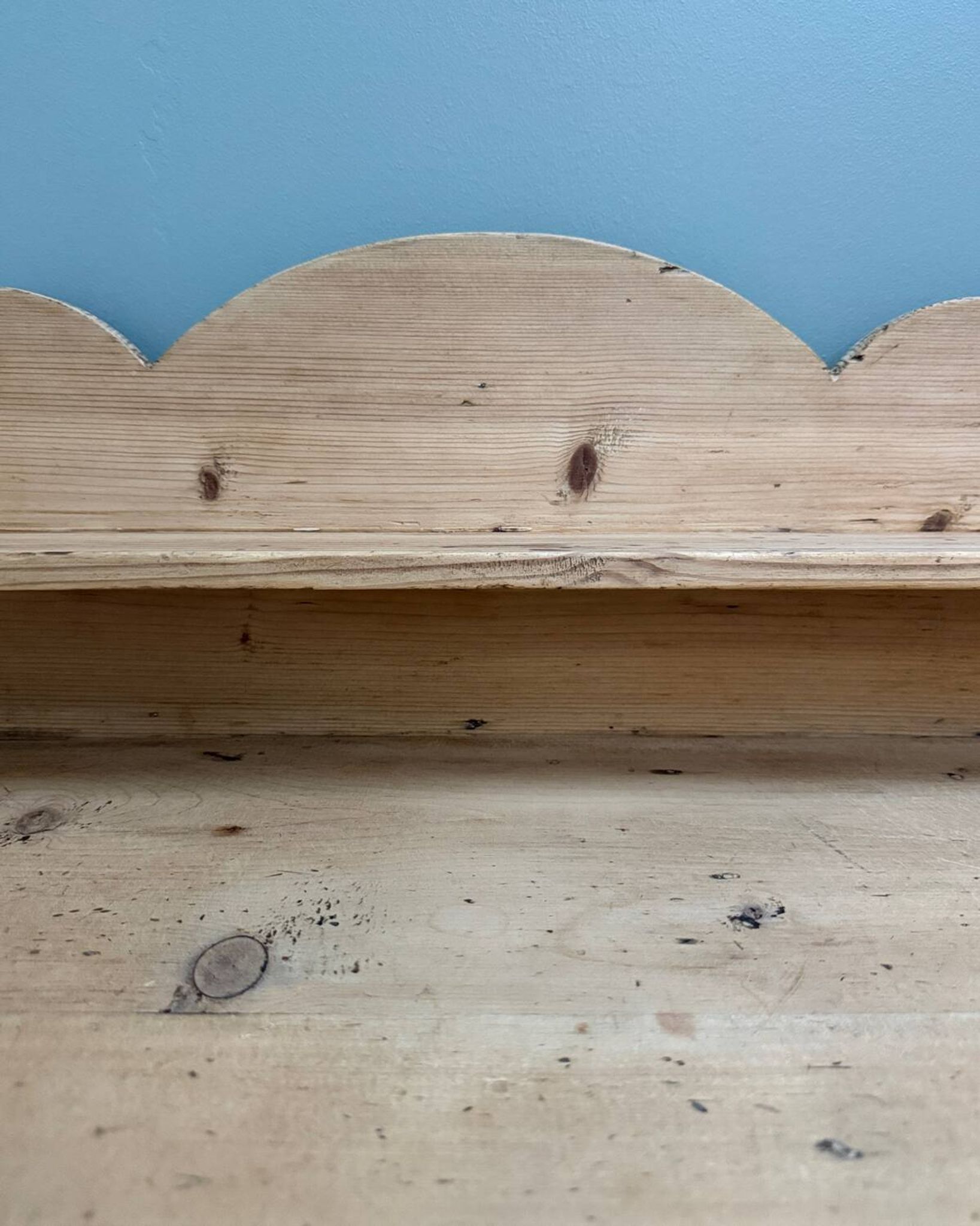 Large English chest of drawers (renovated)