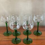 6 stemmed glasses with vine decor