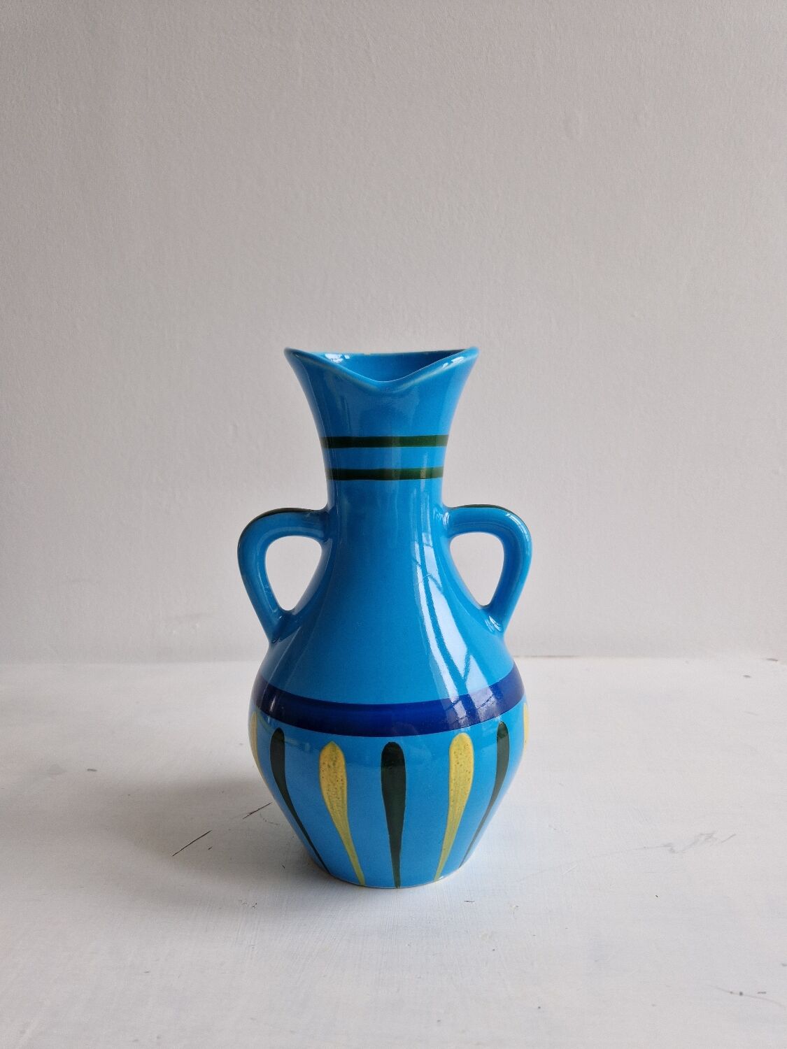 Revernay Vase