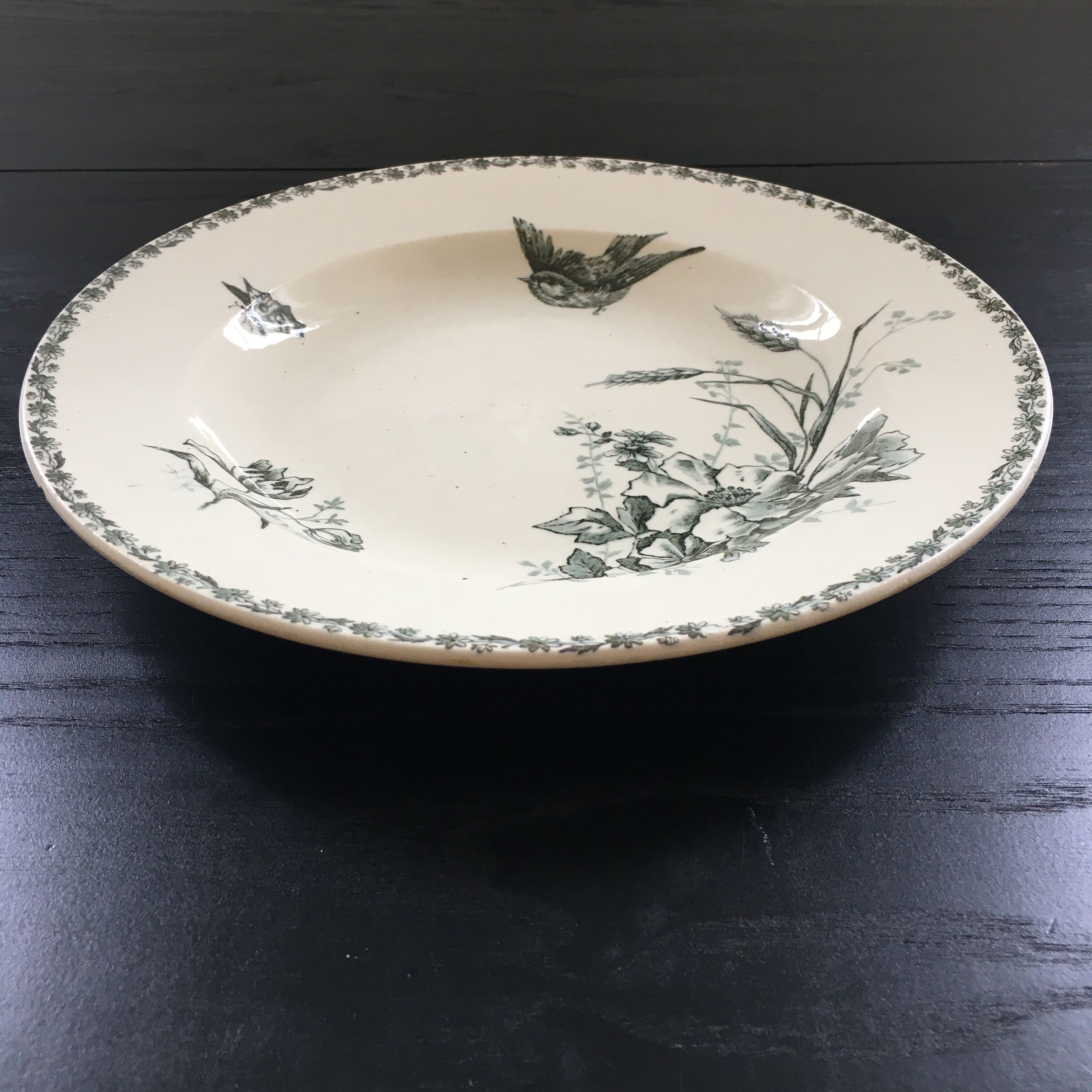 Assiette Bougeois décor oiseau