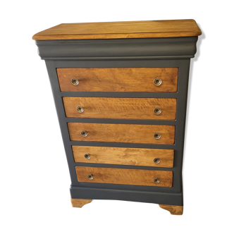 Cherry chest of drawers