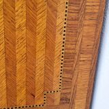 Commode sauteuse Louis XVI en marqueterie 19ème