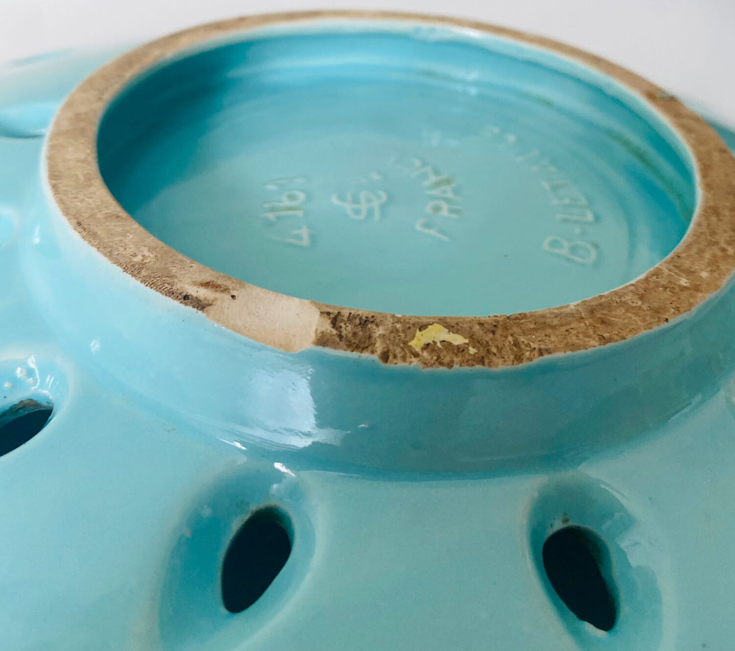 Cut signed Blanche Letalle