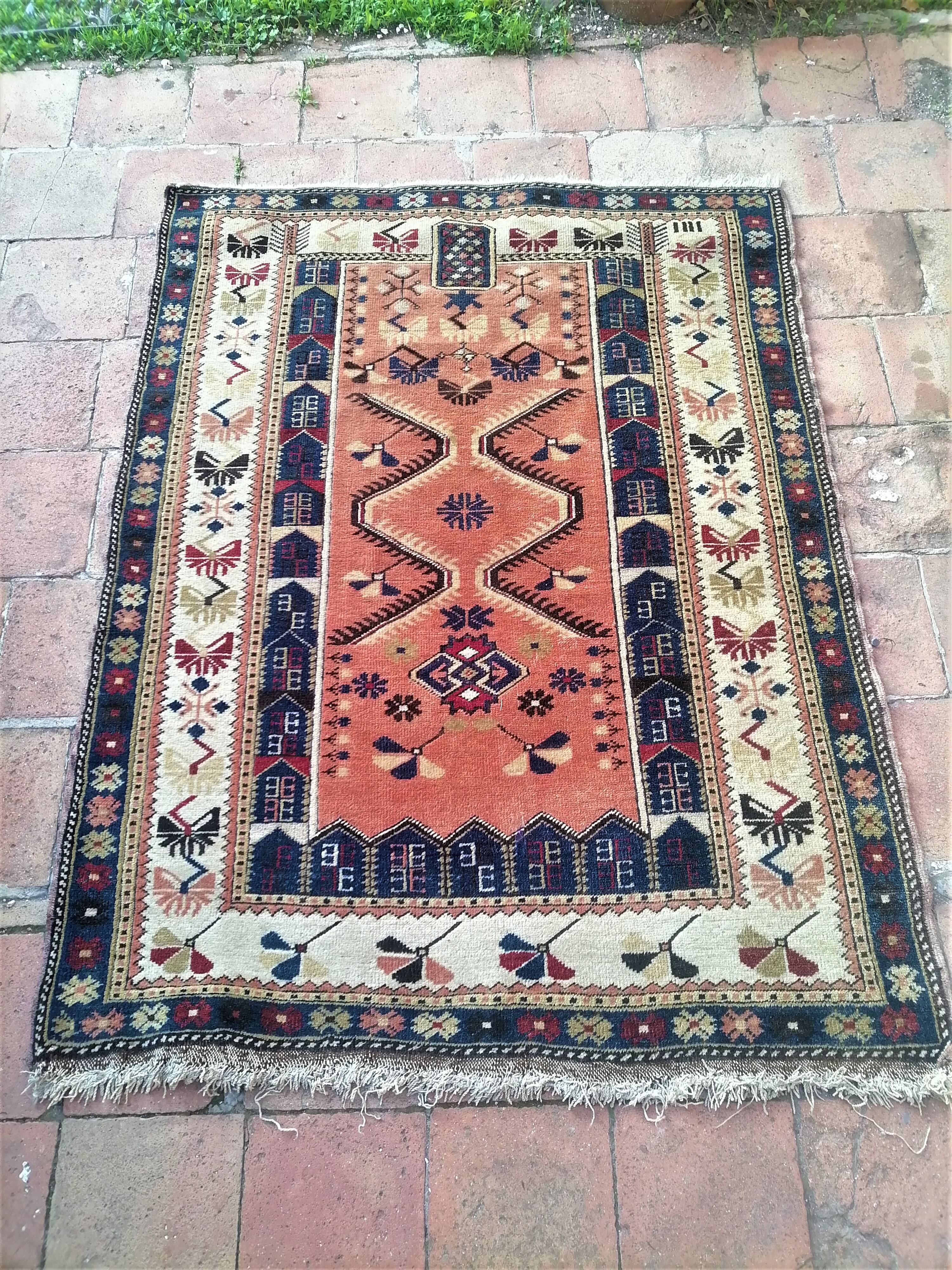 Oriental carpet from Turkey 152 x 118