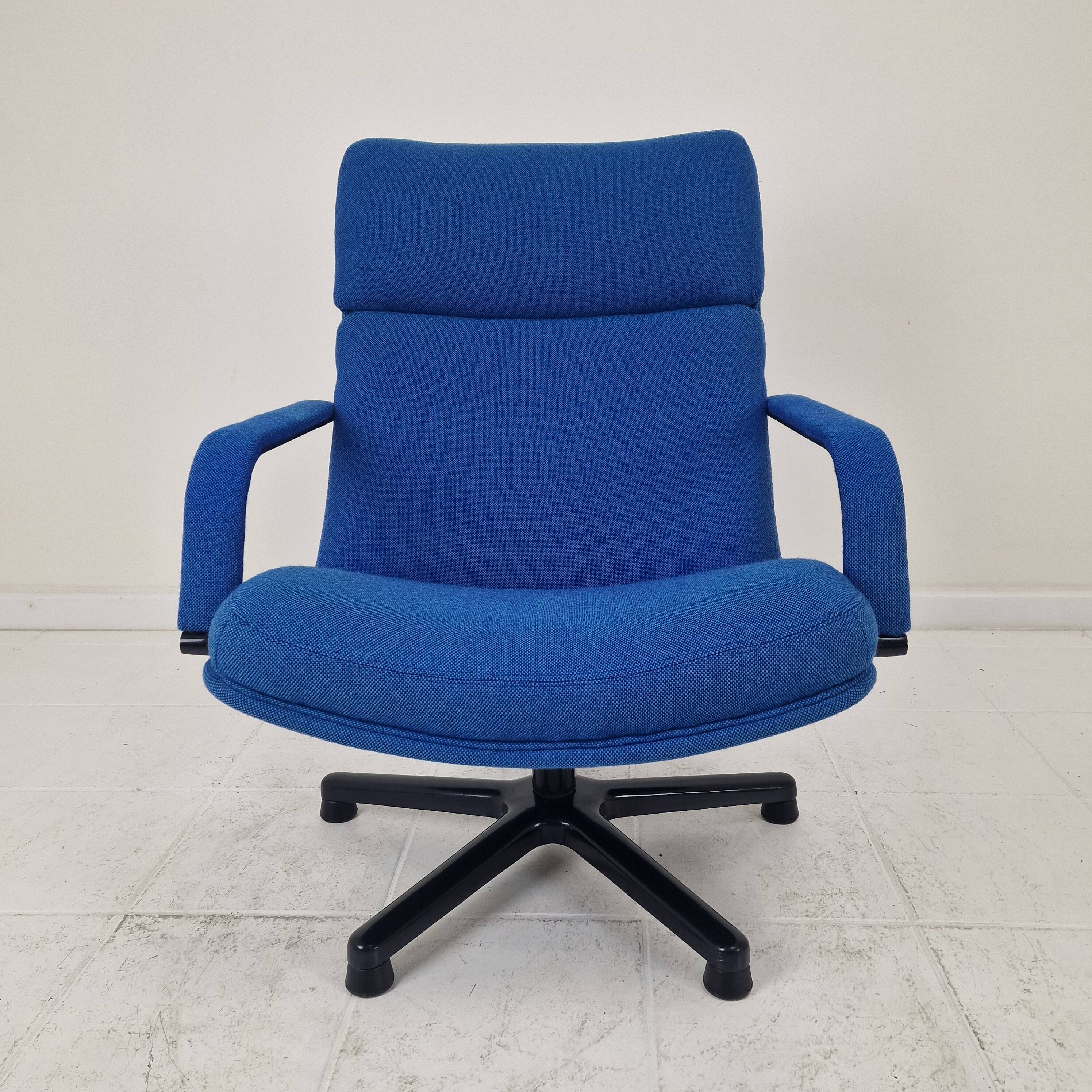 Artifort F141 Lounge Chair by Geoffrey Harcourt Design 1972 (2000s Product)